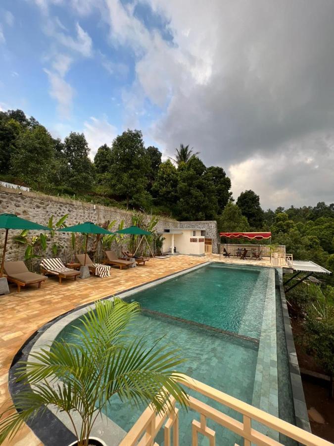 Munduk Kupang Villa&Resto Sekumpul Singaraja Buitenkant foto